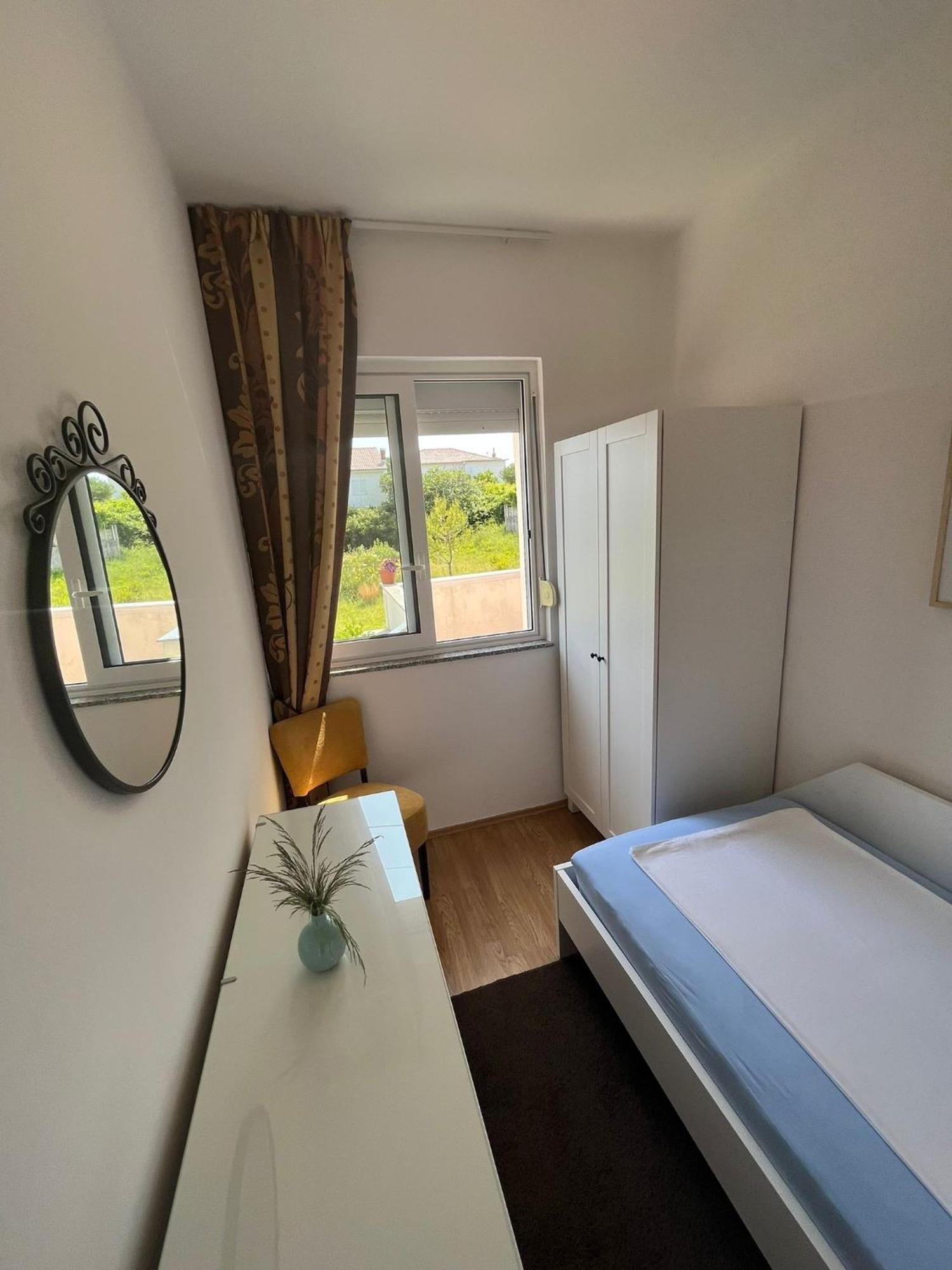 Apartments With A Parking Space Rab - 12383 Banjol Δωμάτιο φωτογραφία